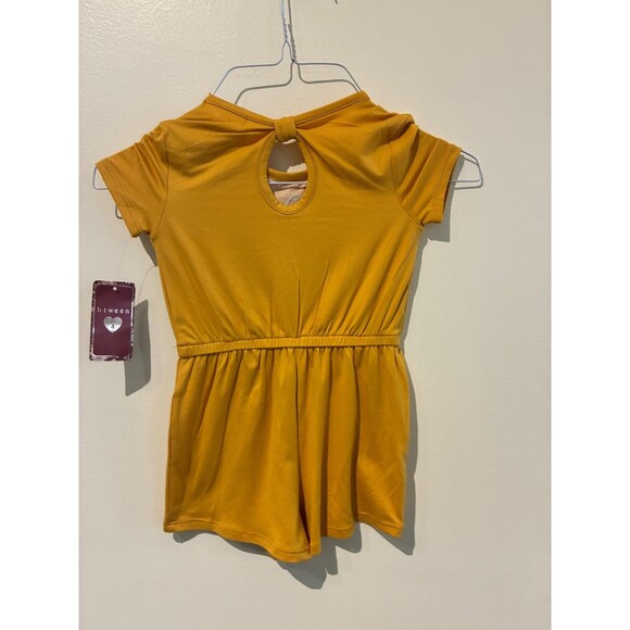 NWT Btween Yellow Floral Romper - Girls 4 - Picture 2 of 3